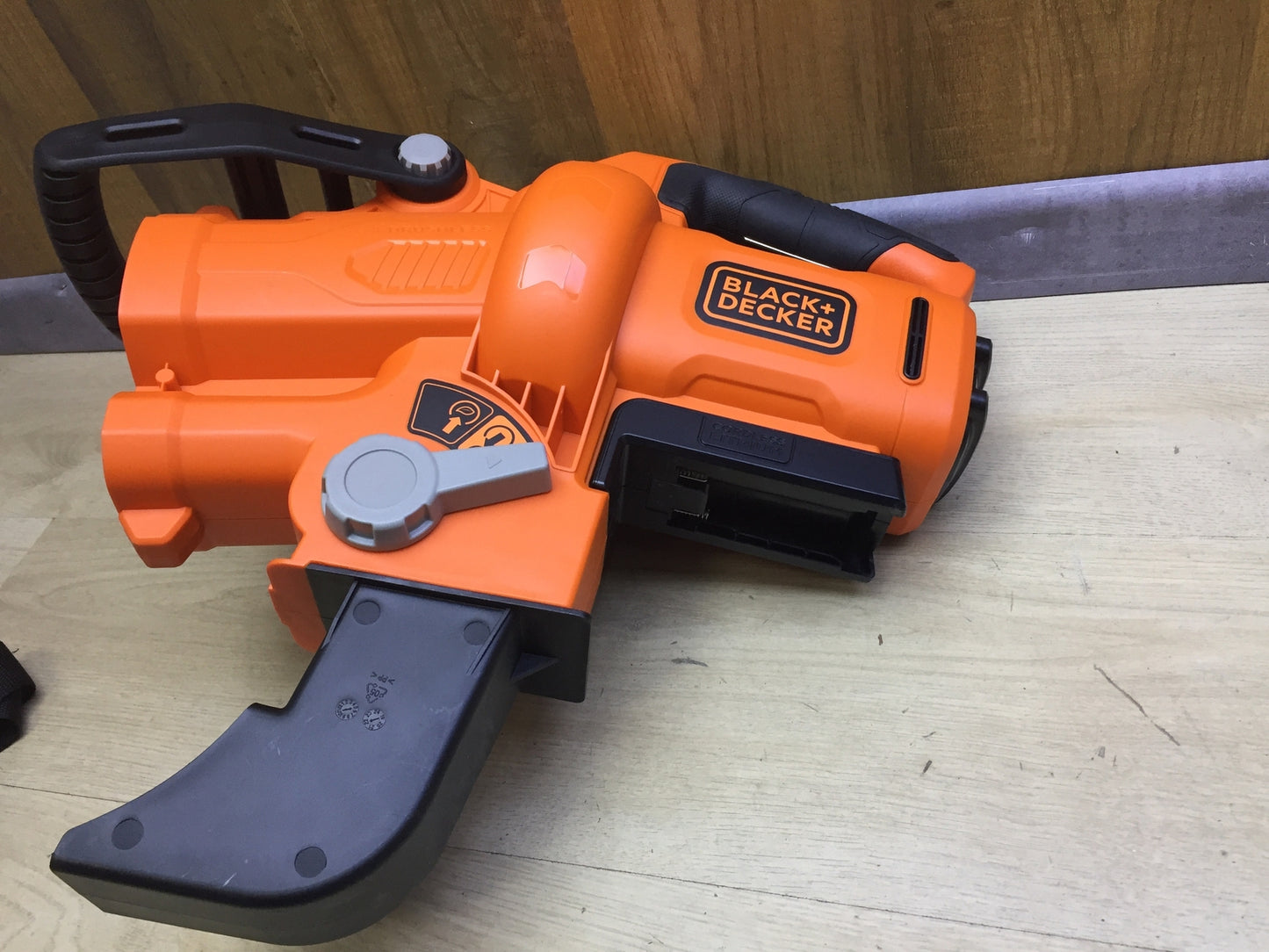 Black+Decker BCBLV36 Cordless Leaf Vacuum/Blower SOLO, I31966
