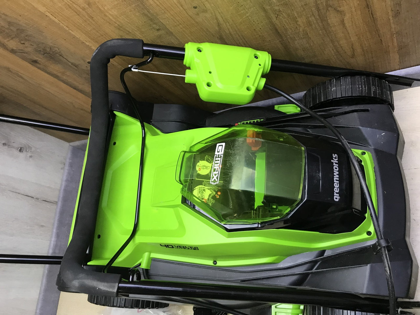 Greenworks G40LM41 Cordless Lawn Mower 2504707, 2x Batteries, 40V, up to 500m², I32933