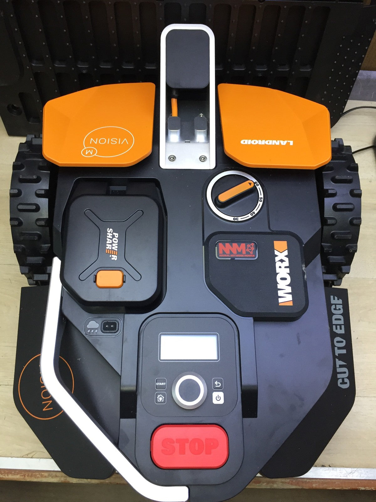 WORX Landroid Vision M550 Mähroboter WR205E für Gärten bis 550m² I33575