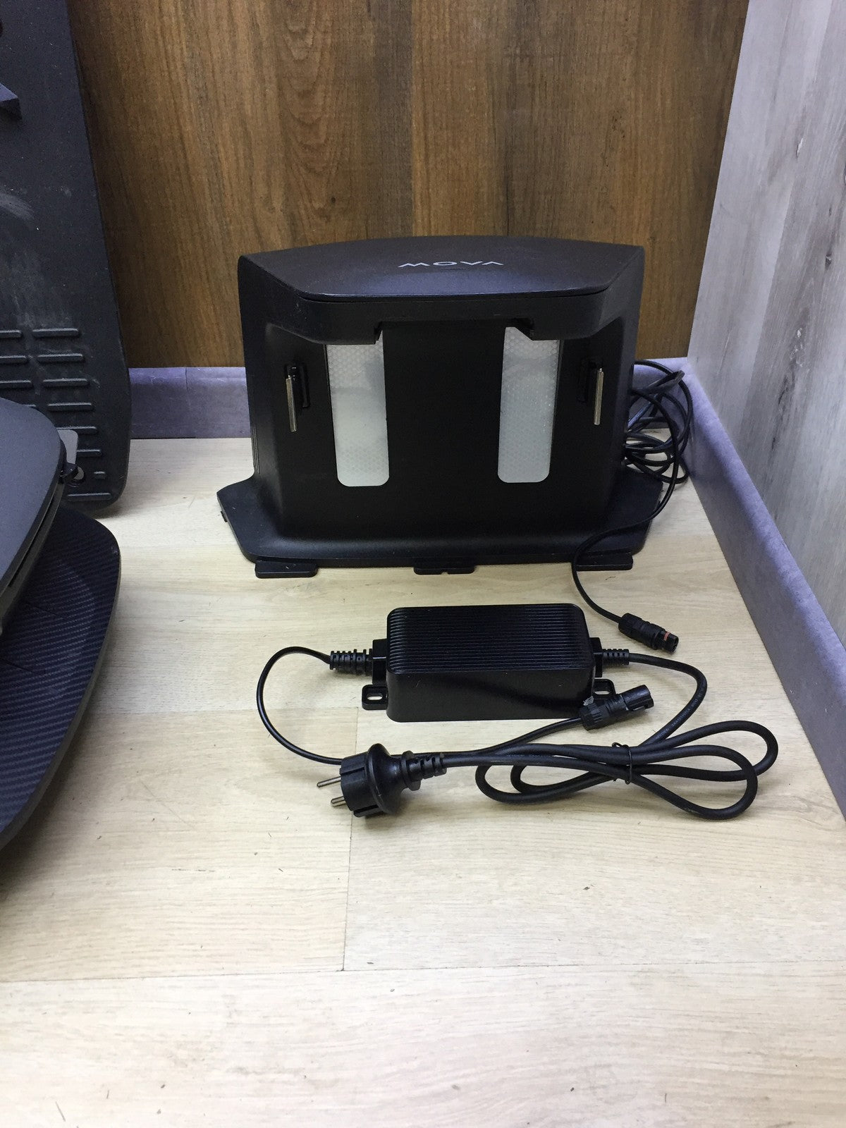 Dreame Mova 1000 robotic lawnmower (MLLM4110) up to 1,000 m² 3D LiDAR wireless Wi-Fi app