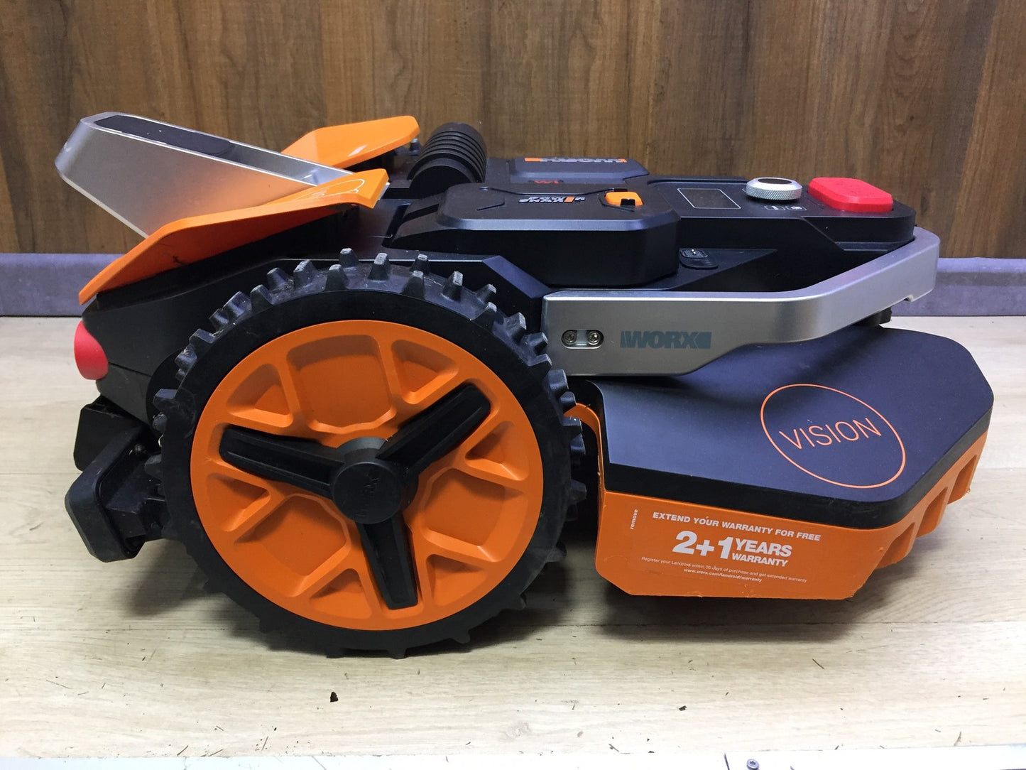 WORX Landroid Vision L1600 robotic lawnmower WR216E.1, for gardens up to 1600m², I33186