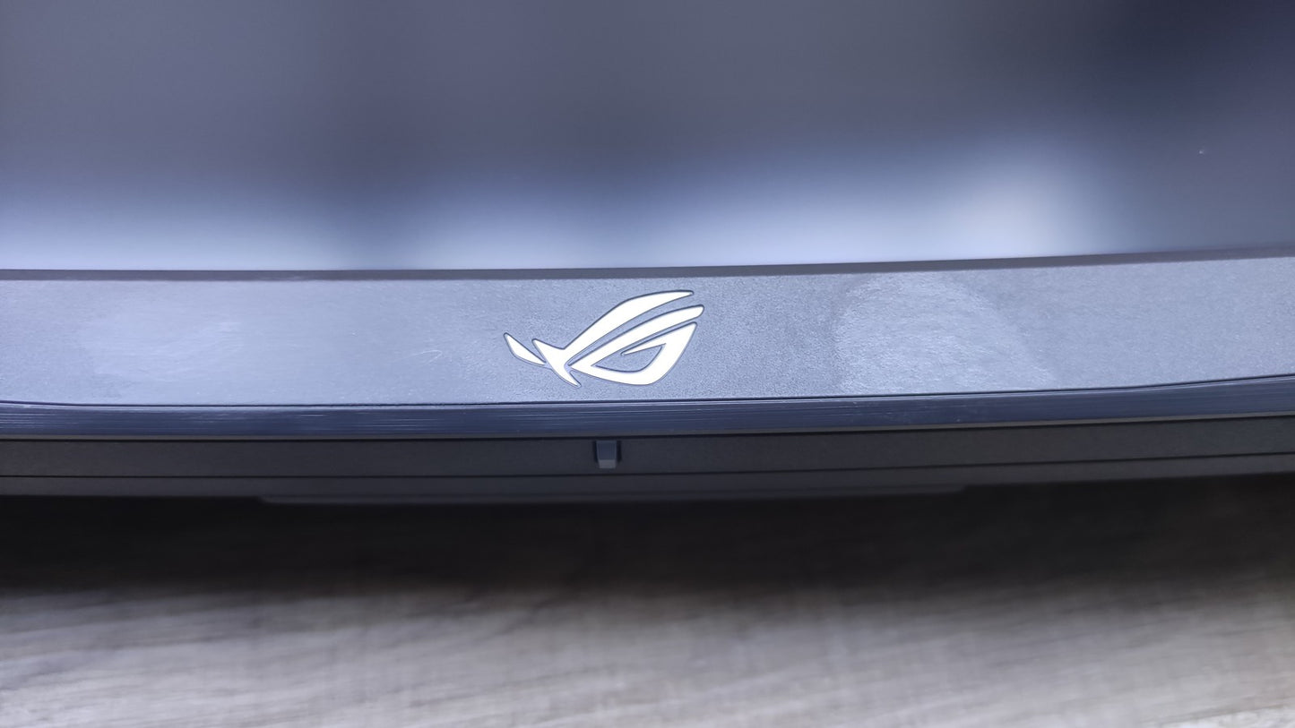 ASUS ROG Strix XG32WCS Monitor 31.5" WQHD 2560x1440 VA HDR AMD FreeSync 180Hz