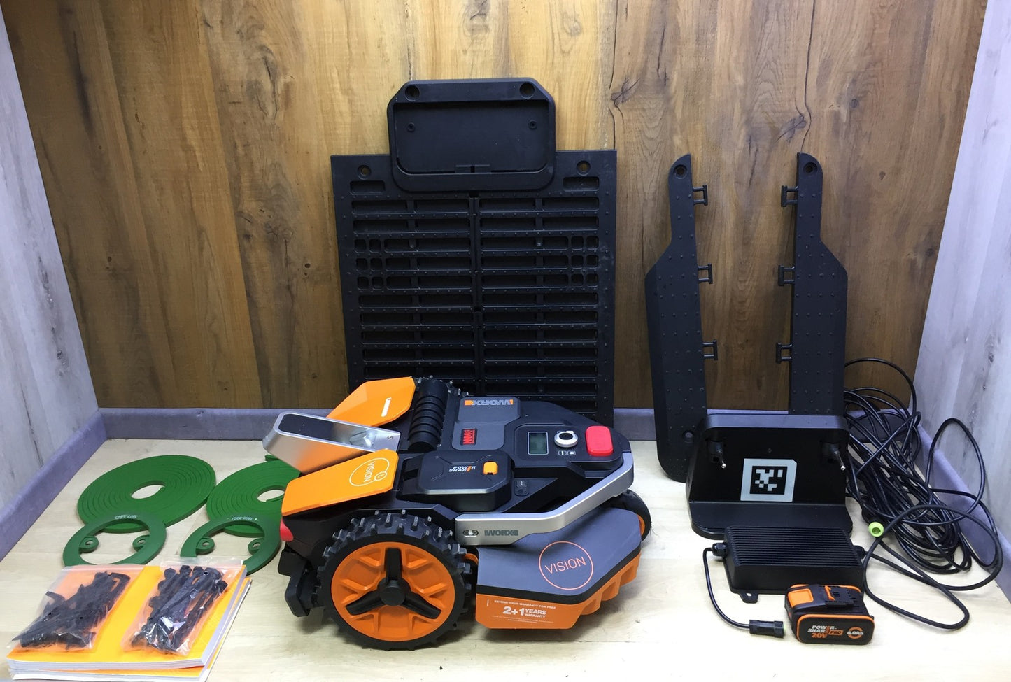 WORX Landroid Vision L1600 robotic lawnmower WR216E.1, for gardens up to 1600m², I33186