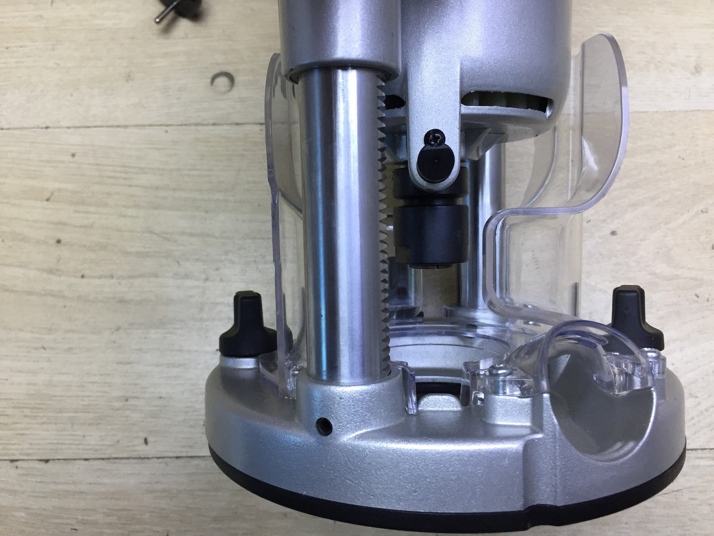 Triton TRA001 Dual-Action Precision Router 2400 W, I33547