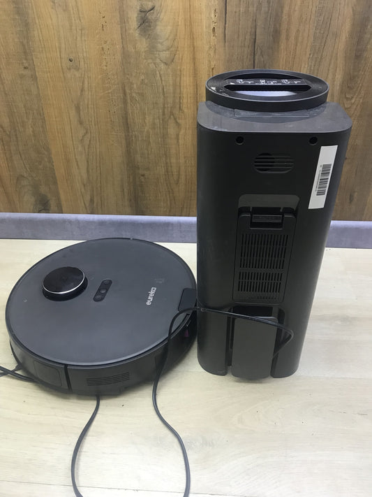 EUREKA NER E10s Saug-/Wischroboter mit beutelloser Absaugstation, I28979