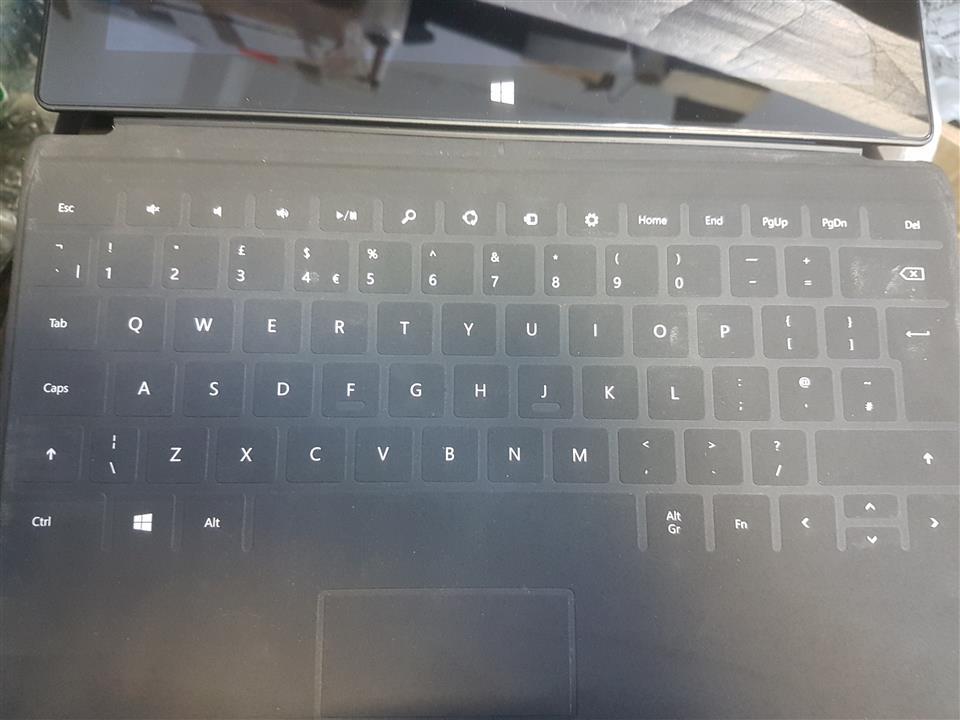 Microsoft Surface Pro 2 Tablet 10,6" Touch 1920x1080 Intel i5-4300U 256GB 8GB