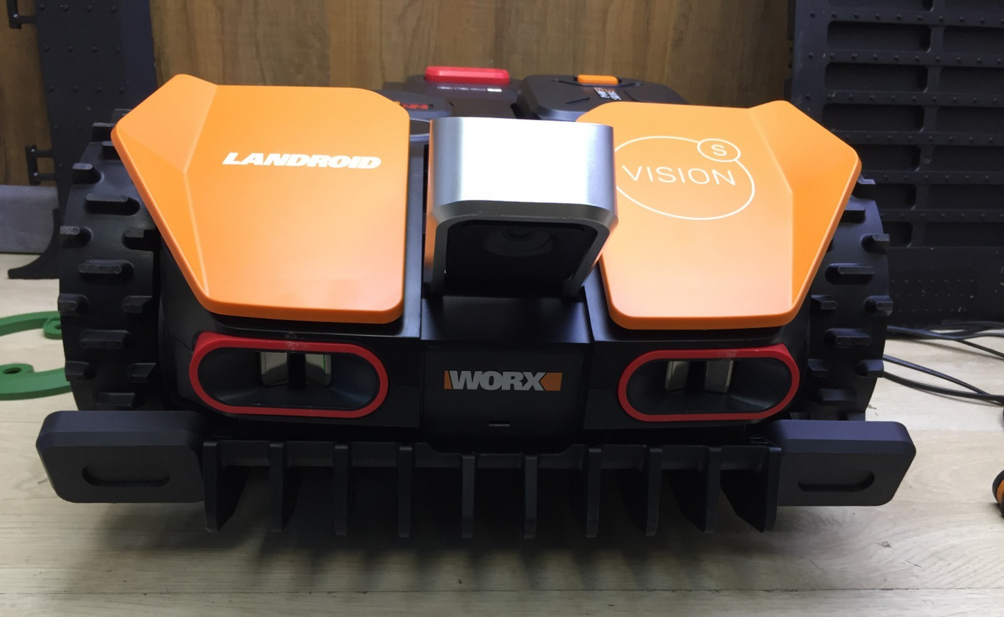 WORX Landroid Vision S250 Mähroboter WR202E für Gärten bis 250m² kabellos WLAN