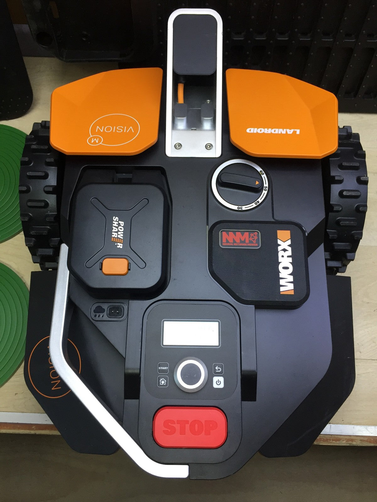 WORX Landroid Vision M600 Mähroboter WR206E.1 für Gärten bis 600m², I33585