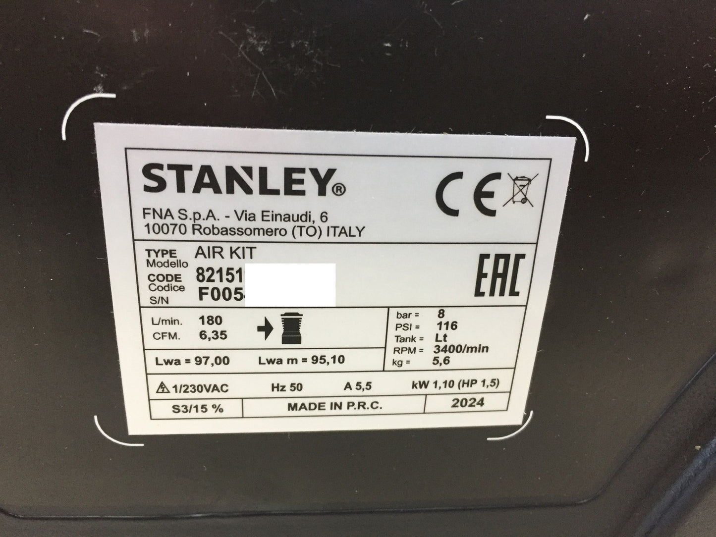 Stanley AirKit Kompressor 1100W 230V inkl. Reifenfüller und Pistole, I33740