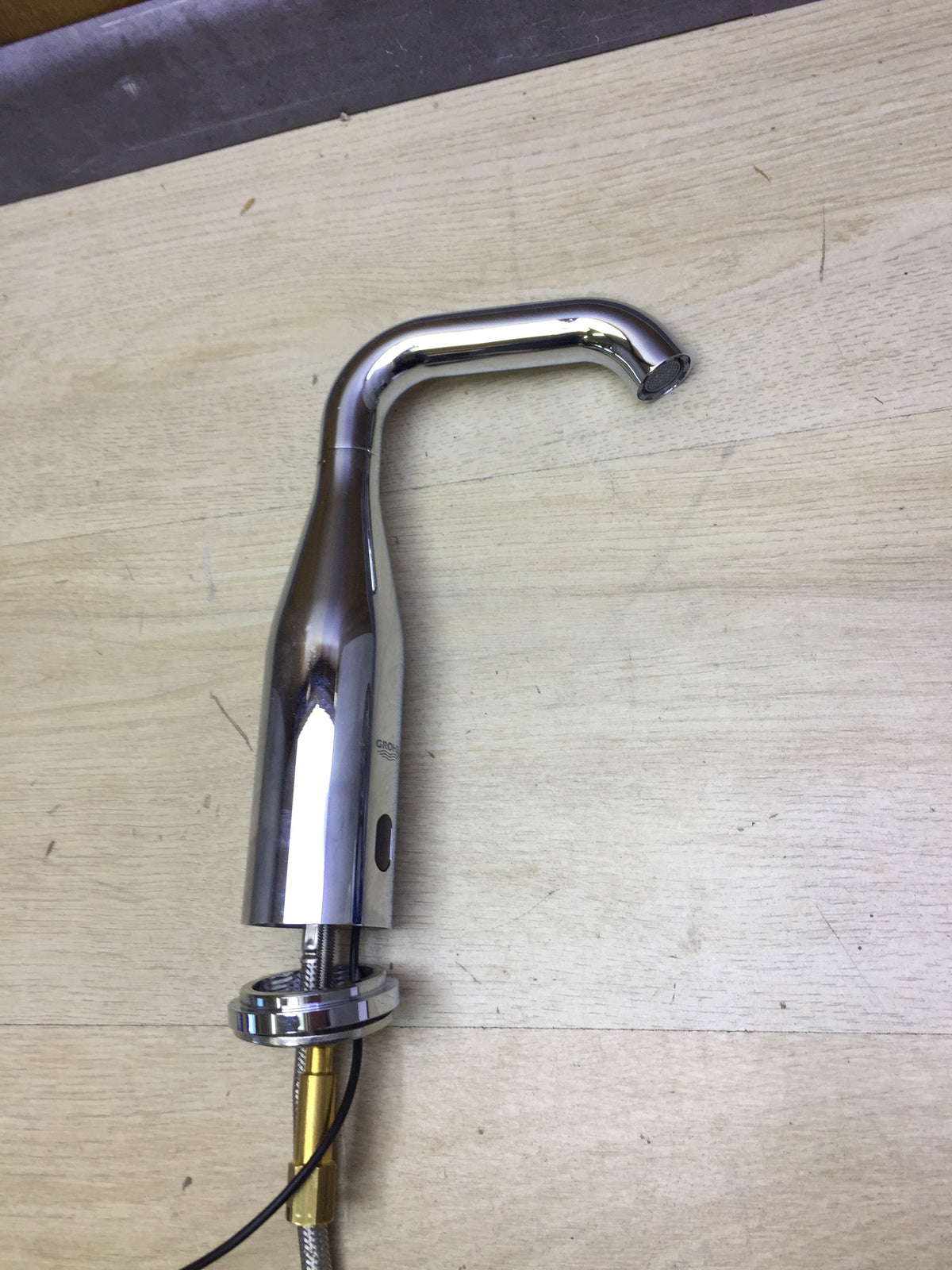 GROHE Essence E Electronic Basin Mixer 36446000, Faucet, I31916