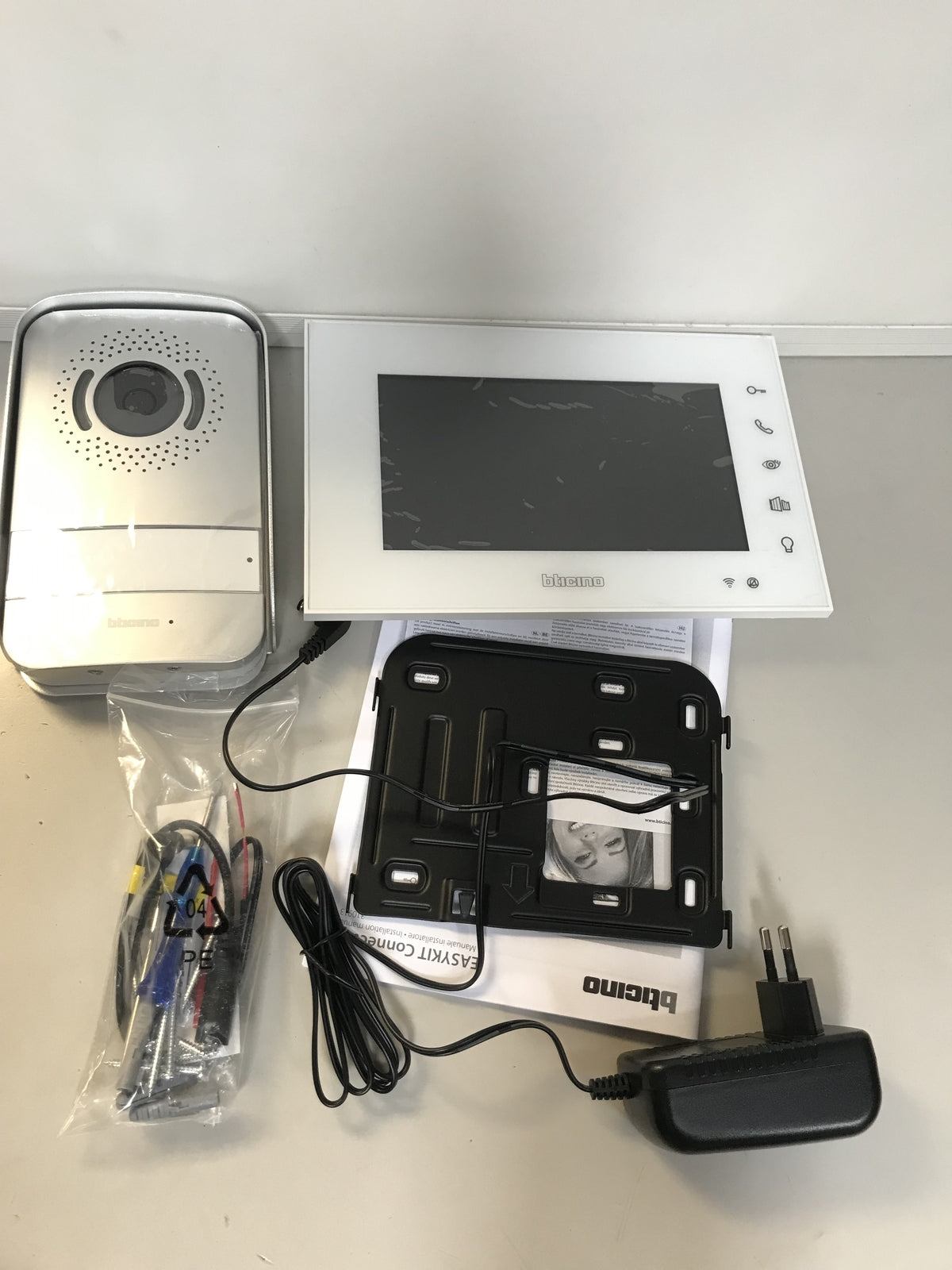 Bticino 310913 Easykit video intercom for 1 family, I32179