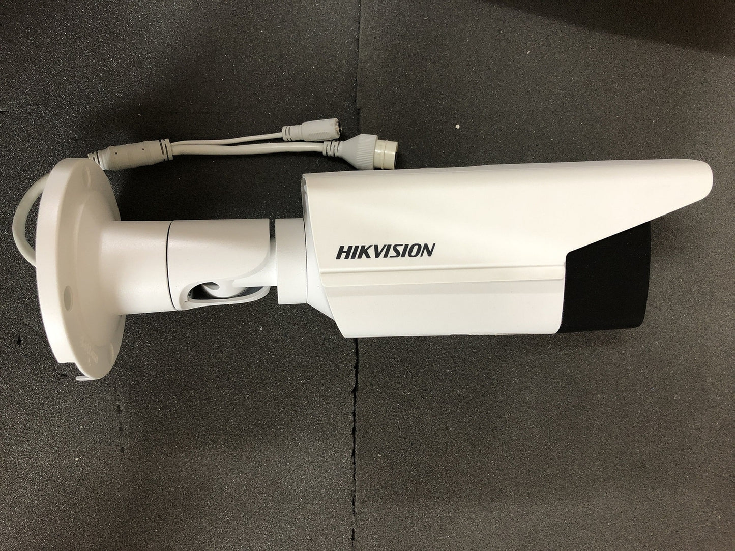 HIKVISION DS-2CD2T42WD-I5 (4mm) 4MP WDR IP Netzwerk Überwachungskamera, V01483