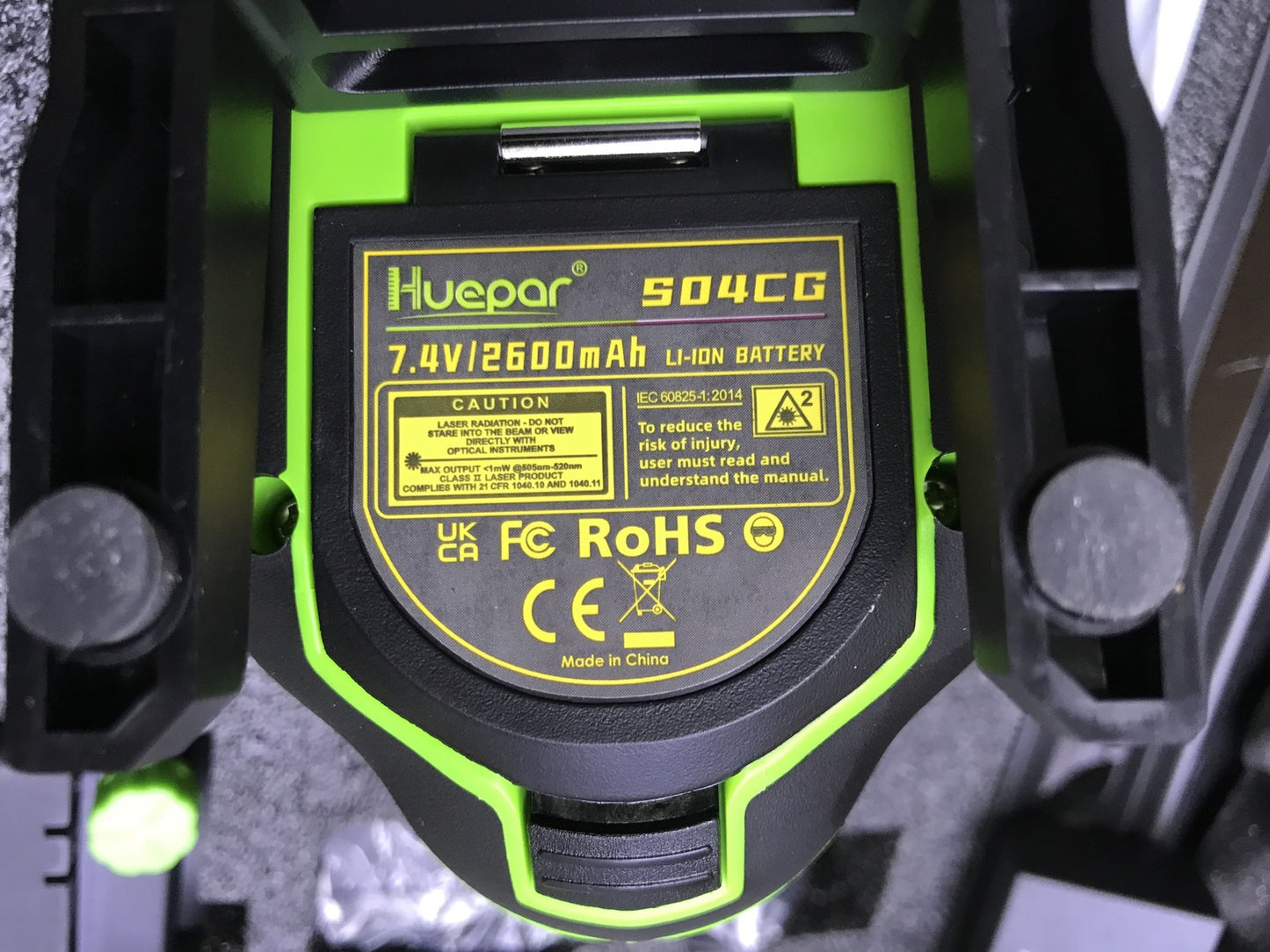 Huepar S04CG 4D Green Laser Level with LCD Screen 4 x 360°, I33068