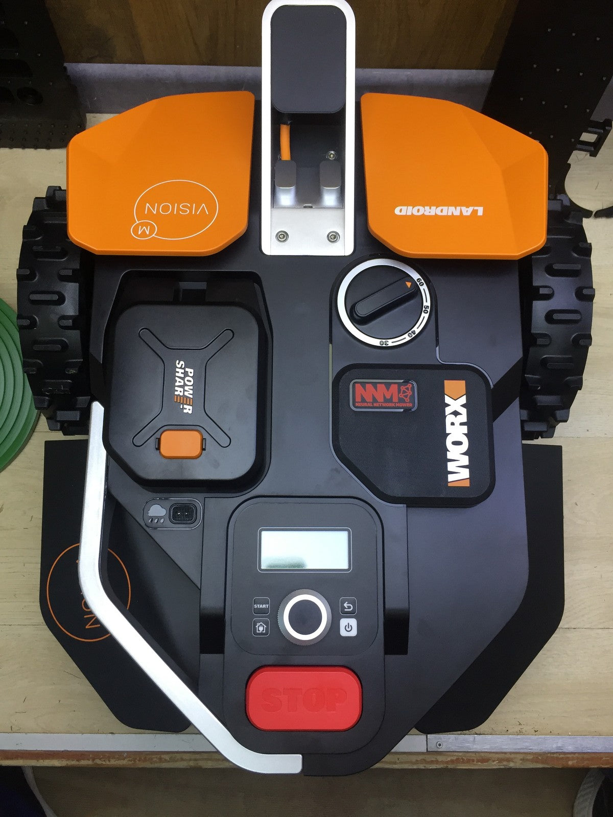 WORX Landroid Vision M550 Mähroboter WR205E für Gärten bis 550m², I33469