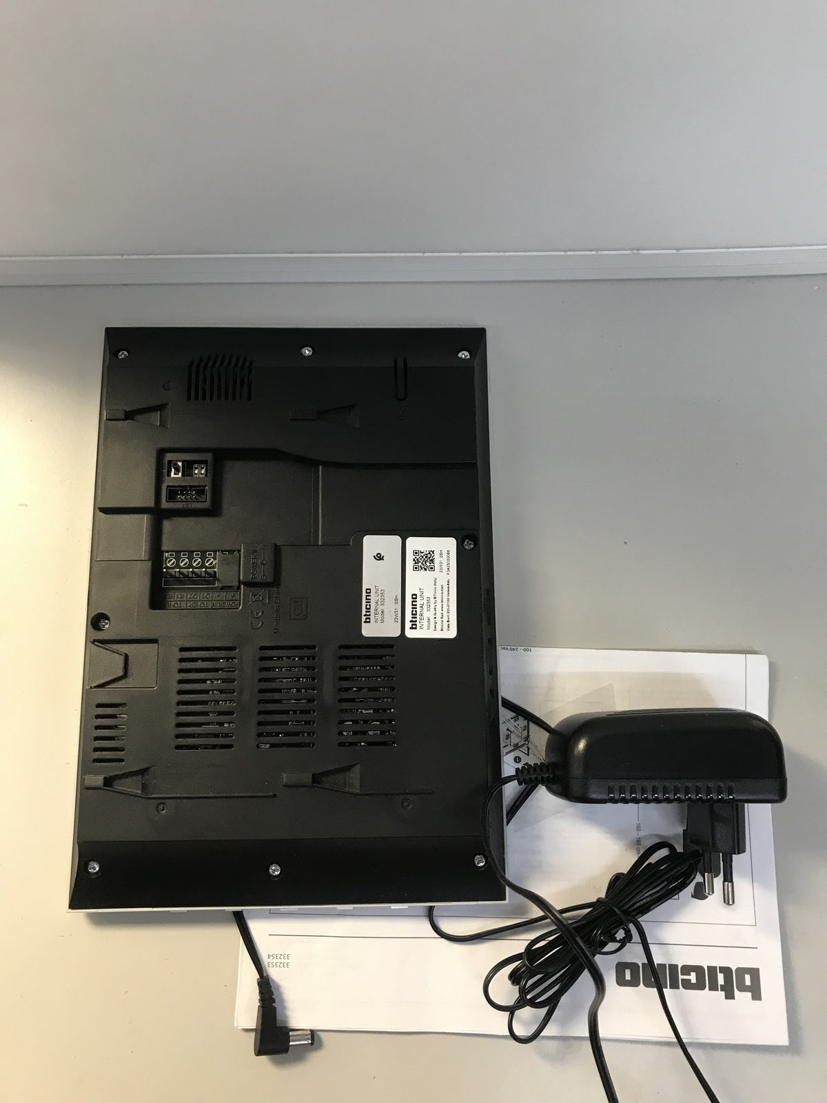 Bticino 332353 additional internal unit 7 inch for video kit intercoms, I32196