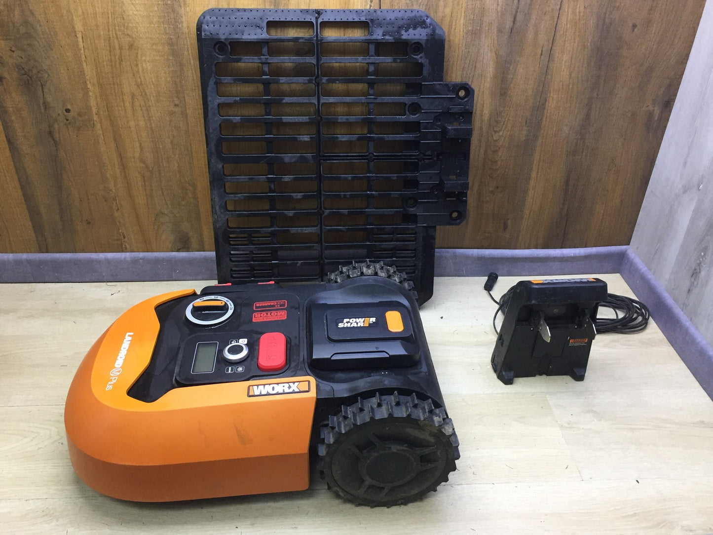 WORX Landroid M500 PLUS WR165E Mähroboter bis 500 qm mit WLAN, Bluetooth, I33495
