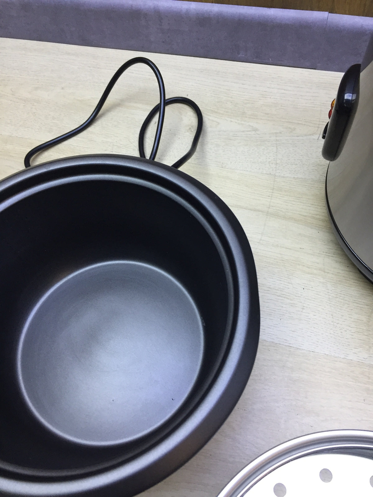 Bestron ARC180 rice cooker for 8-10 people, including steamer attachment, I29408