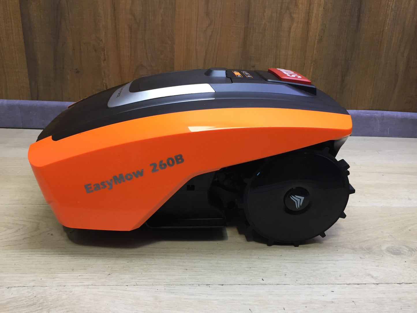 Yard FORCE robotic lawnmower EasyMow 260B up to 260 sqm, I33512