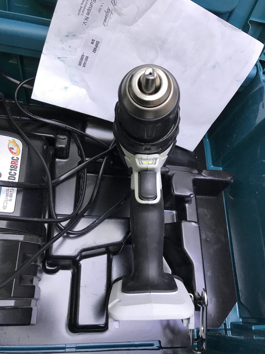 Makita DHP482RTWJ Akku-Schlagbohrmaschine ohne 2 Akkus mit Ladegerät I32096