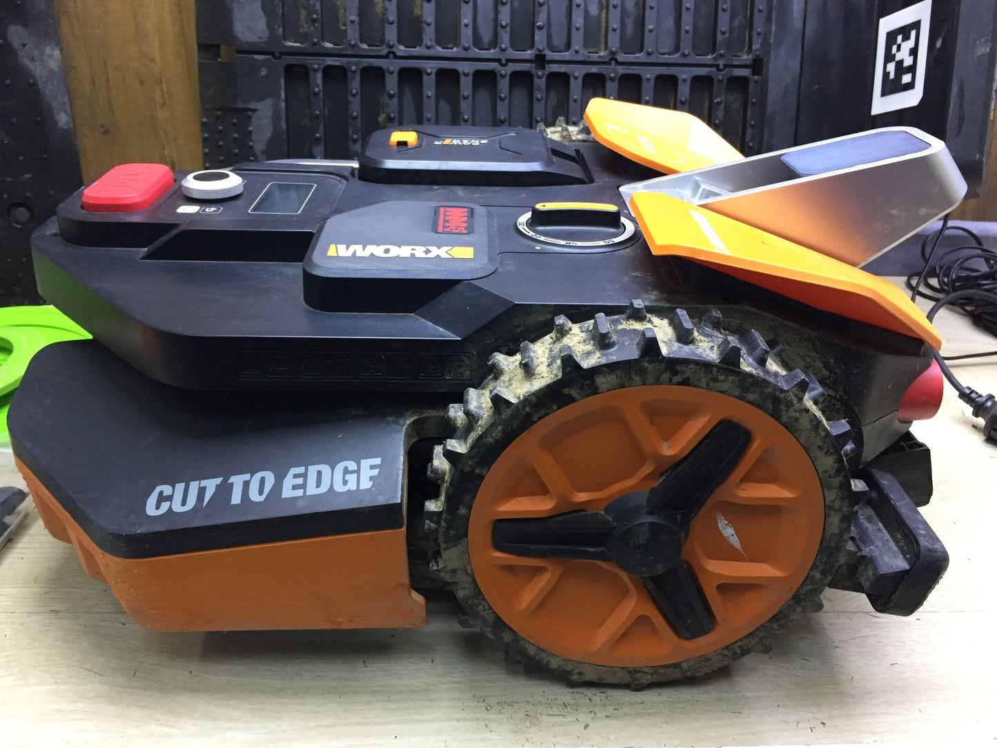 WORX Landroid Vision M600 Mähroboter WR206E, für Gärten bis 600qm, I33583