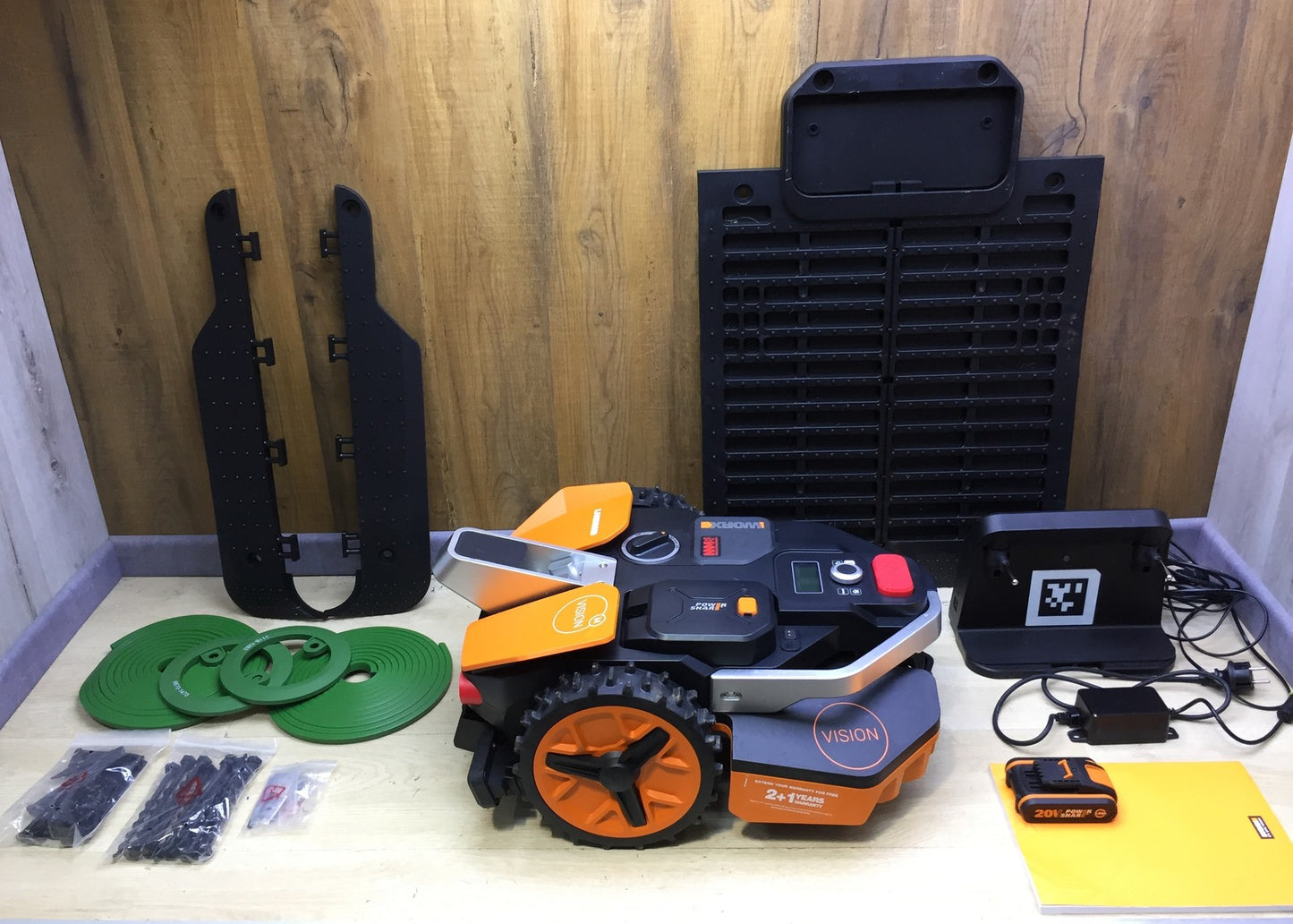 WORX Landroid Vision M550 Mähroboter WR205E für Gärten bis 550m², I33493