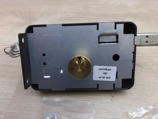 THIRARD Horizontales Ziehschloss schwarz 140x88 mm, Zylinder Ø23x45 mm, I18427