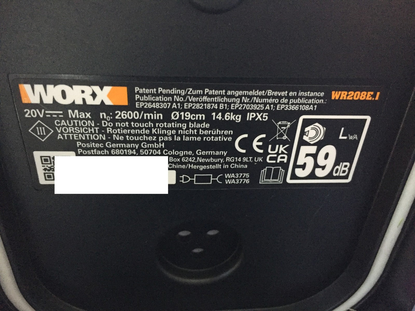 WORX Landroid Vision M800 robotic lawnmower WR208E.1 for gardens up to 800m², I33309