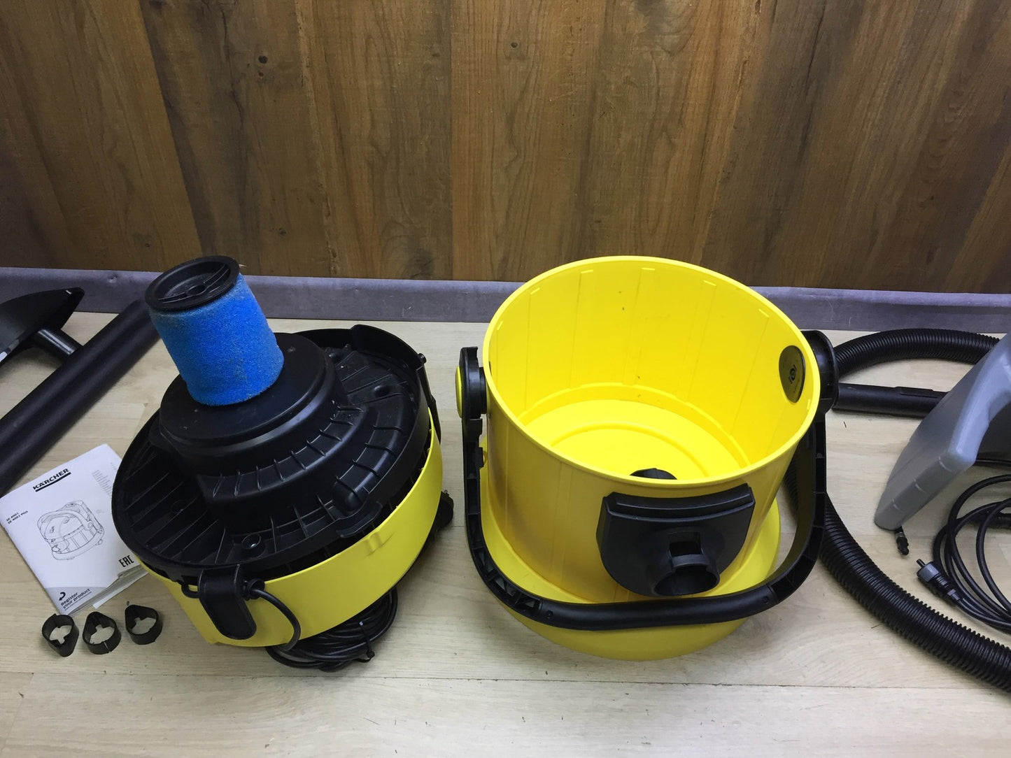 Kärcher 1.081-133.0 Wet and Dry Vacuum Cleaner SE 4001, I33513