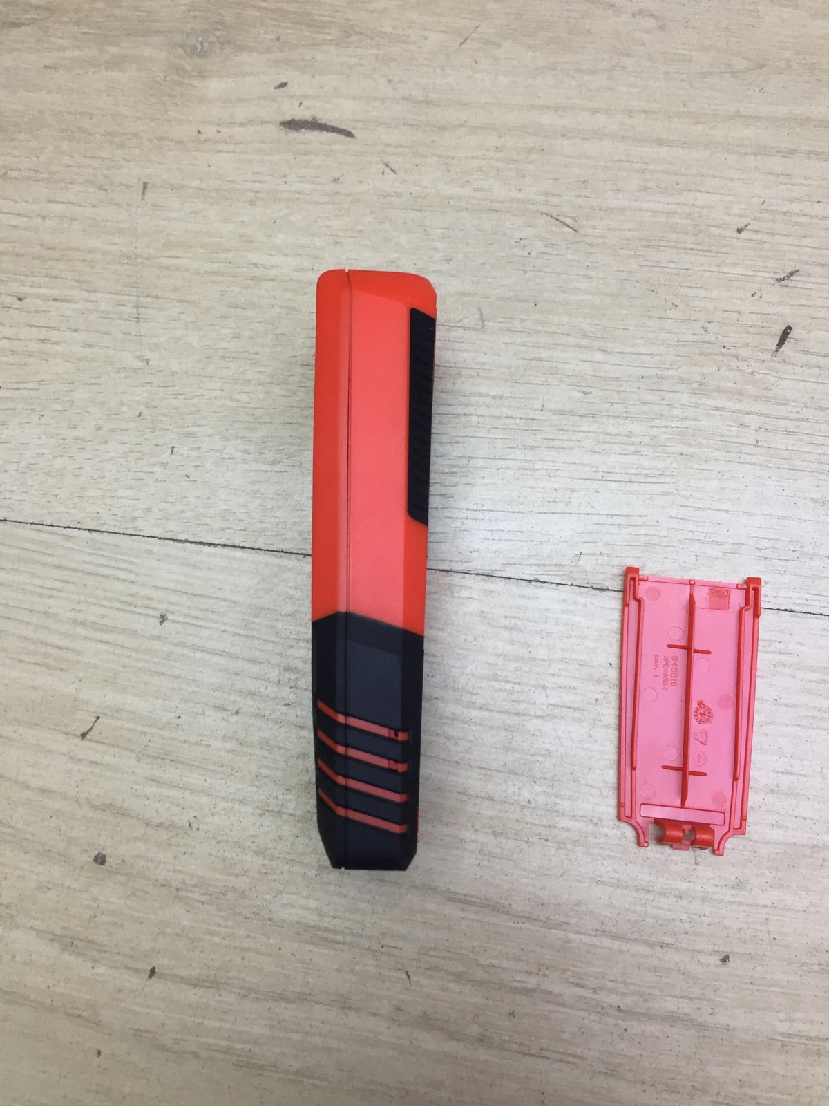 Leica DISTO D1 laser distance meter with Bluetooth for apps, I31804