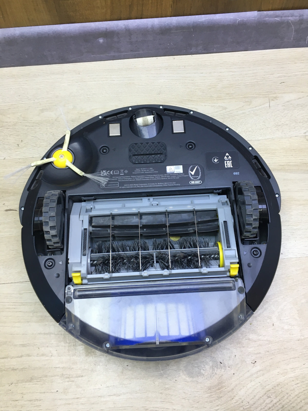 iRobot Roomba 692 App-Controlled Robot Vacuum, I31116