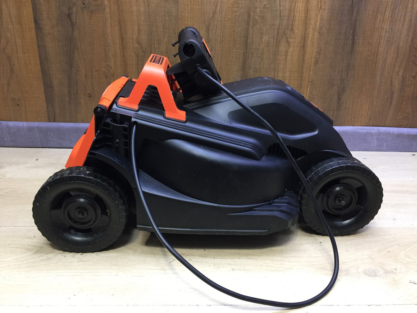 Black&Decker BEMW351 Electric Lawn Mower 1.0kW 32cm, I33164