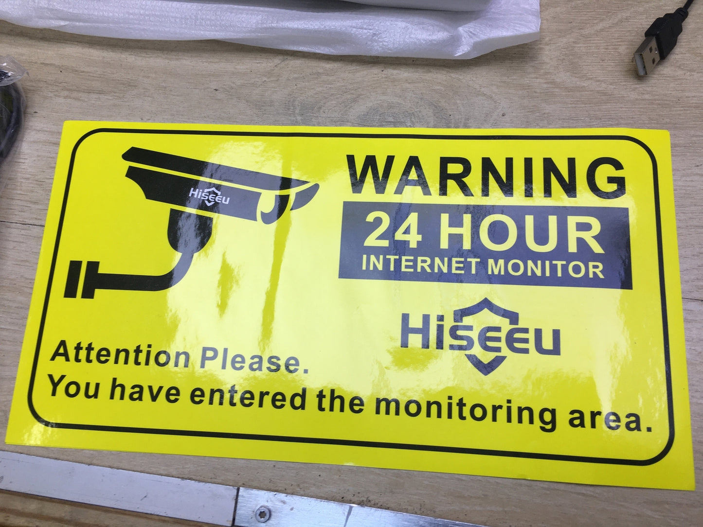 Hiseeu A017-V2.0 surveillance set with 4 cameras and monitor, I31402