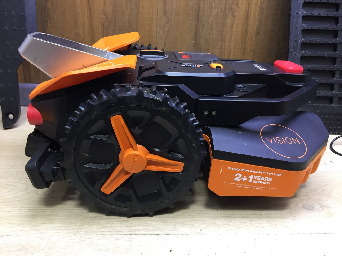 WORX Landroid Vision S250 robotic lawnmower WR202E, for gardens up to 250m², I33207