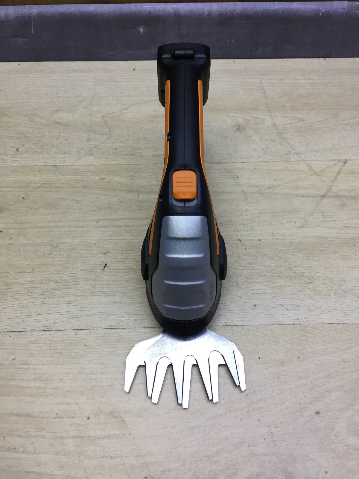 WORX 20V Grass and Shrub Shears WG801E SOLO, I31902