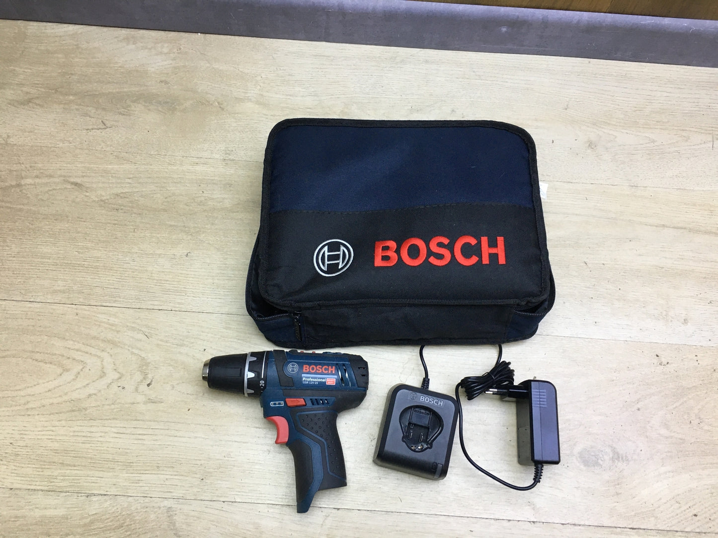 Bosch Professional GSR 12V-15 Akku-Bohrschrauber ohne 2xAkku und Zubehör, I30923