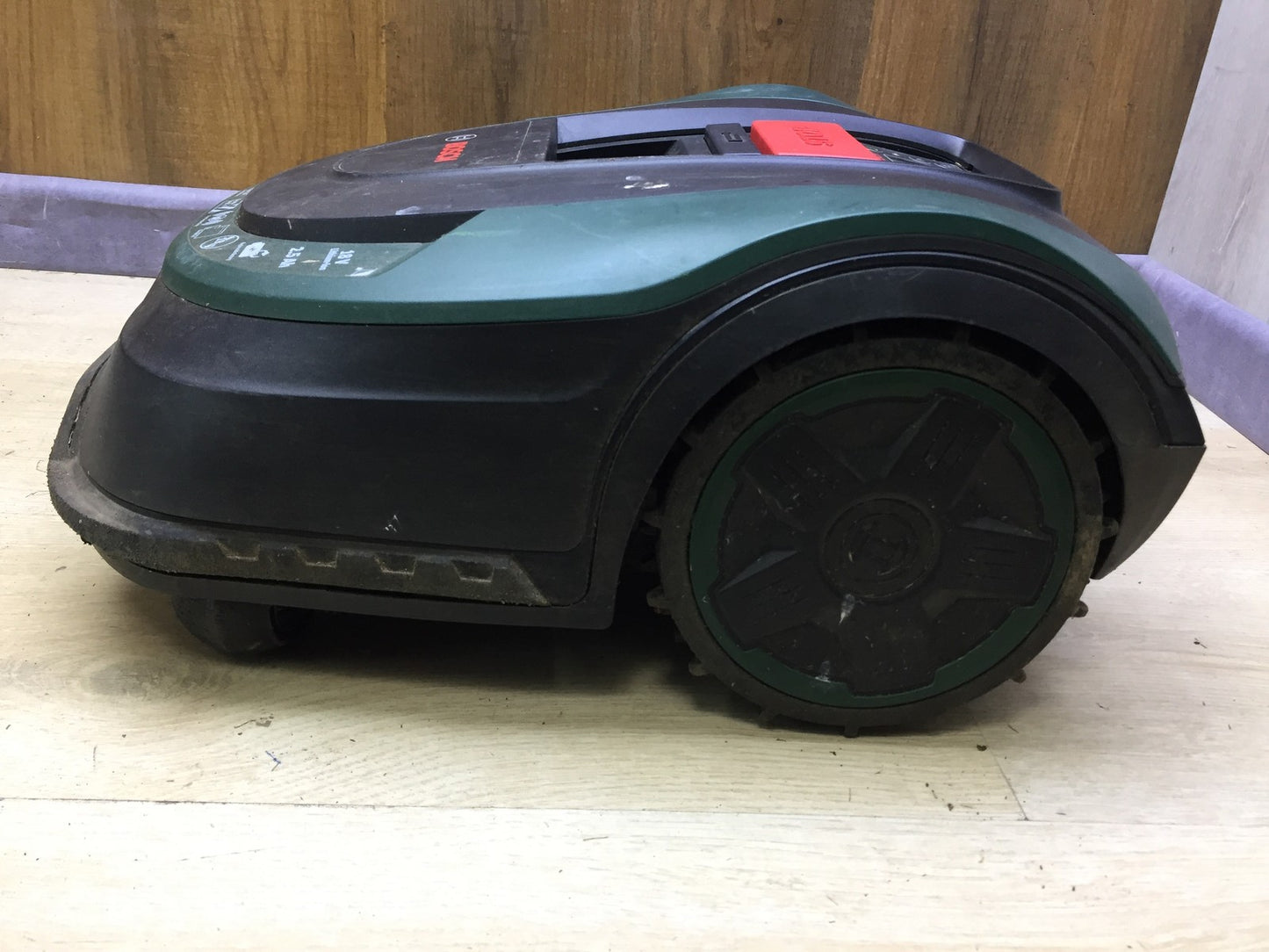 Bosch Indego S+ 500 robotic lawnmower, for lawns up to 500 m², I33199