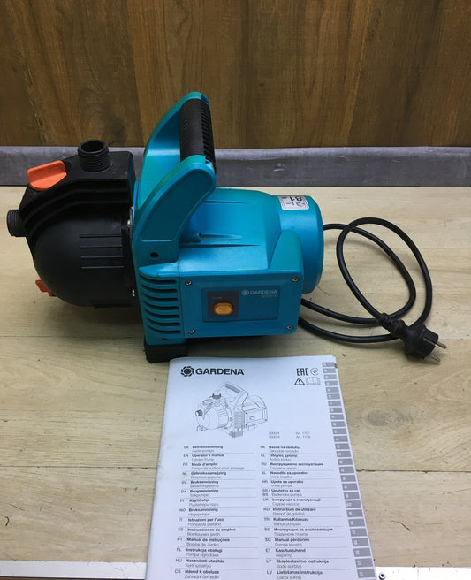Gardena 1707-20 Classic Gartenpumpe Set 3000/4, I34380