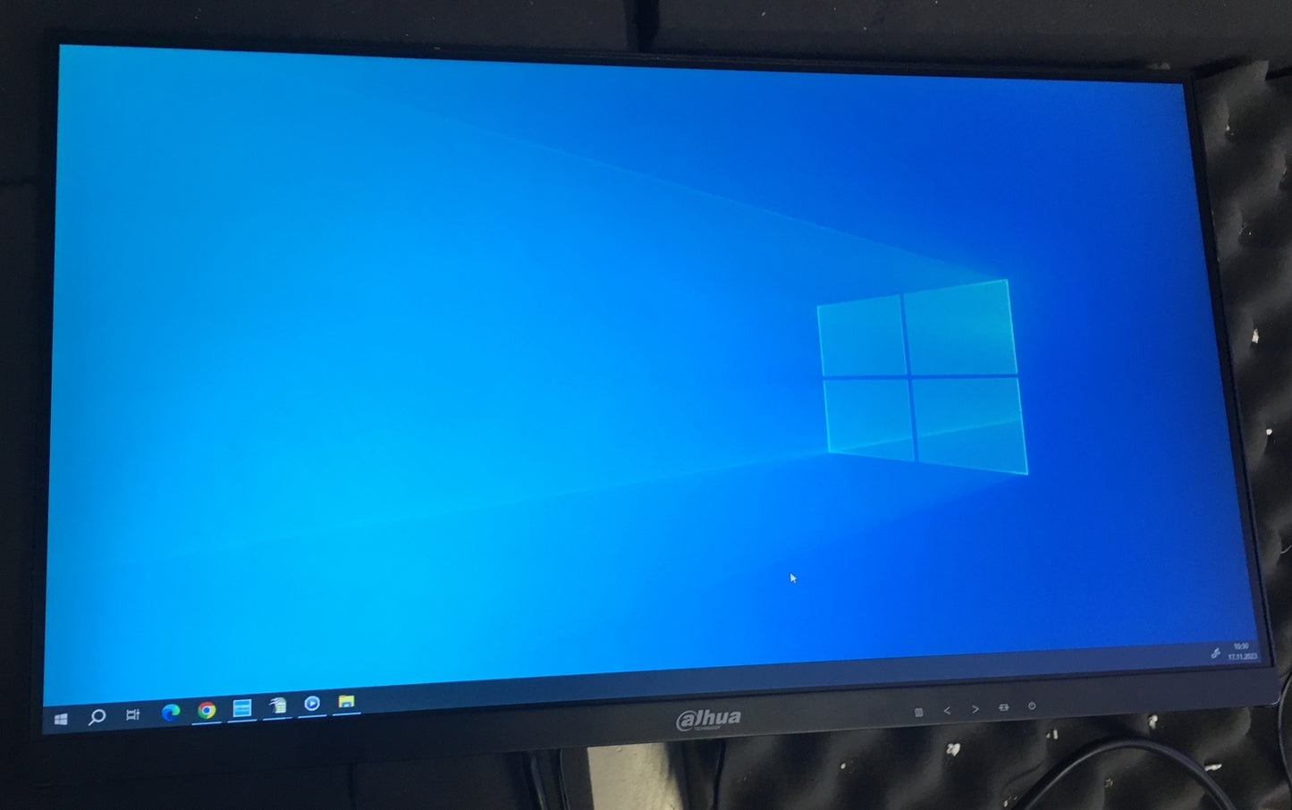Dahua DHI-LM22-H200 Monitor 21.5" FHD 1920x1080 LED VGA HDMI 60Hz black