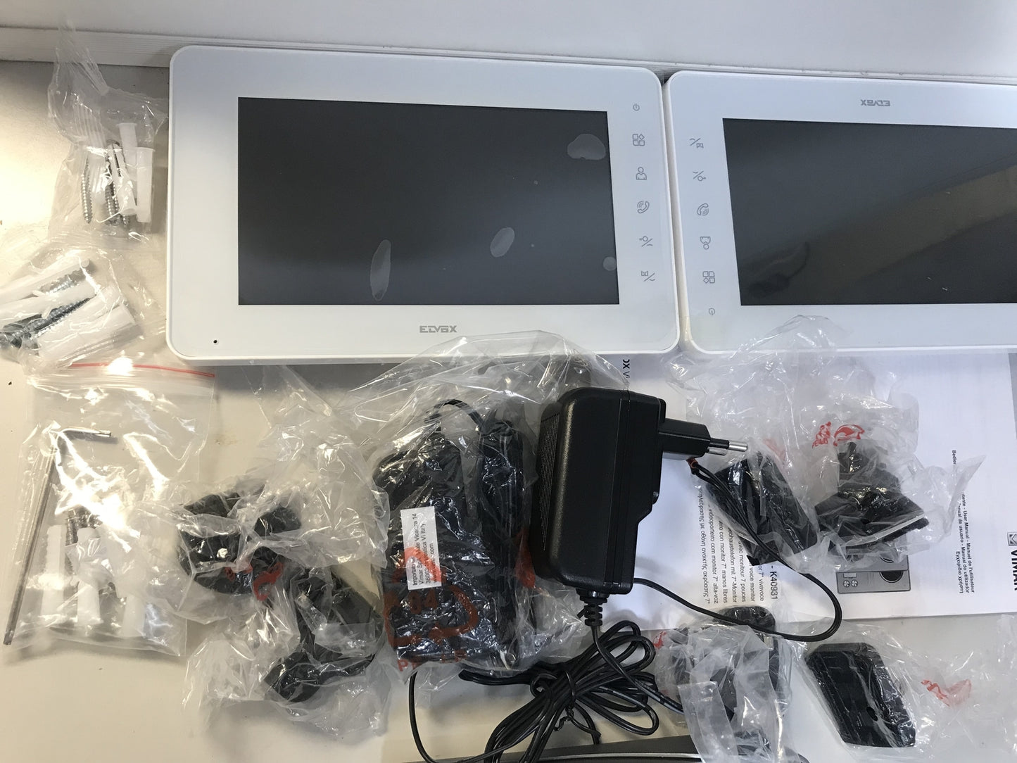 VIMAR K40911 Videosprechenalage Set für 2 Familien, I32201