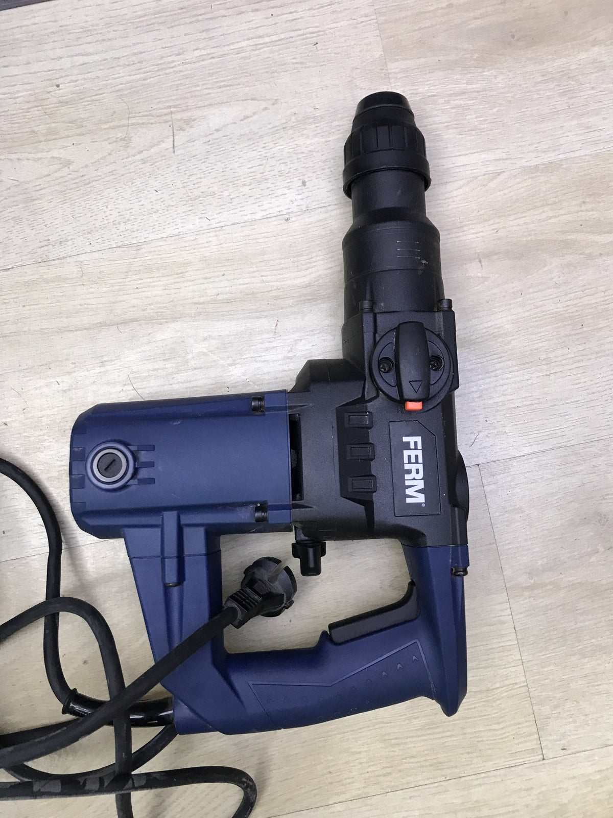 FERM HDM1028 hammer drill 850W, I32044