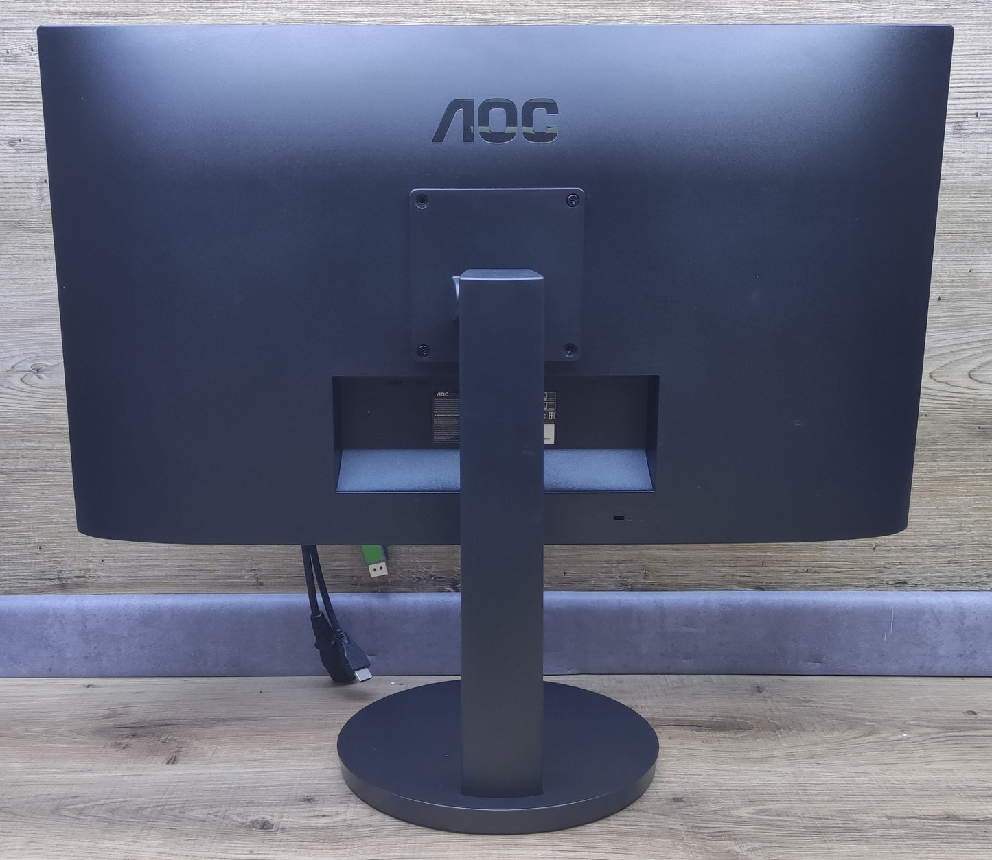AOC Q27B3CF2 Monitor 27" WQHD 2560x1440 HDR10 HDMI USB-C Adaptive Sync 100Hz 1ms