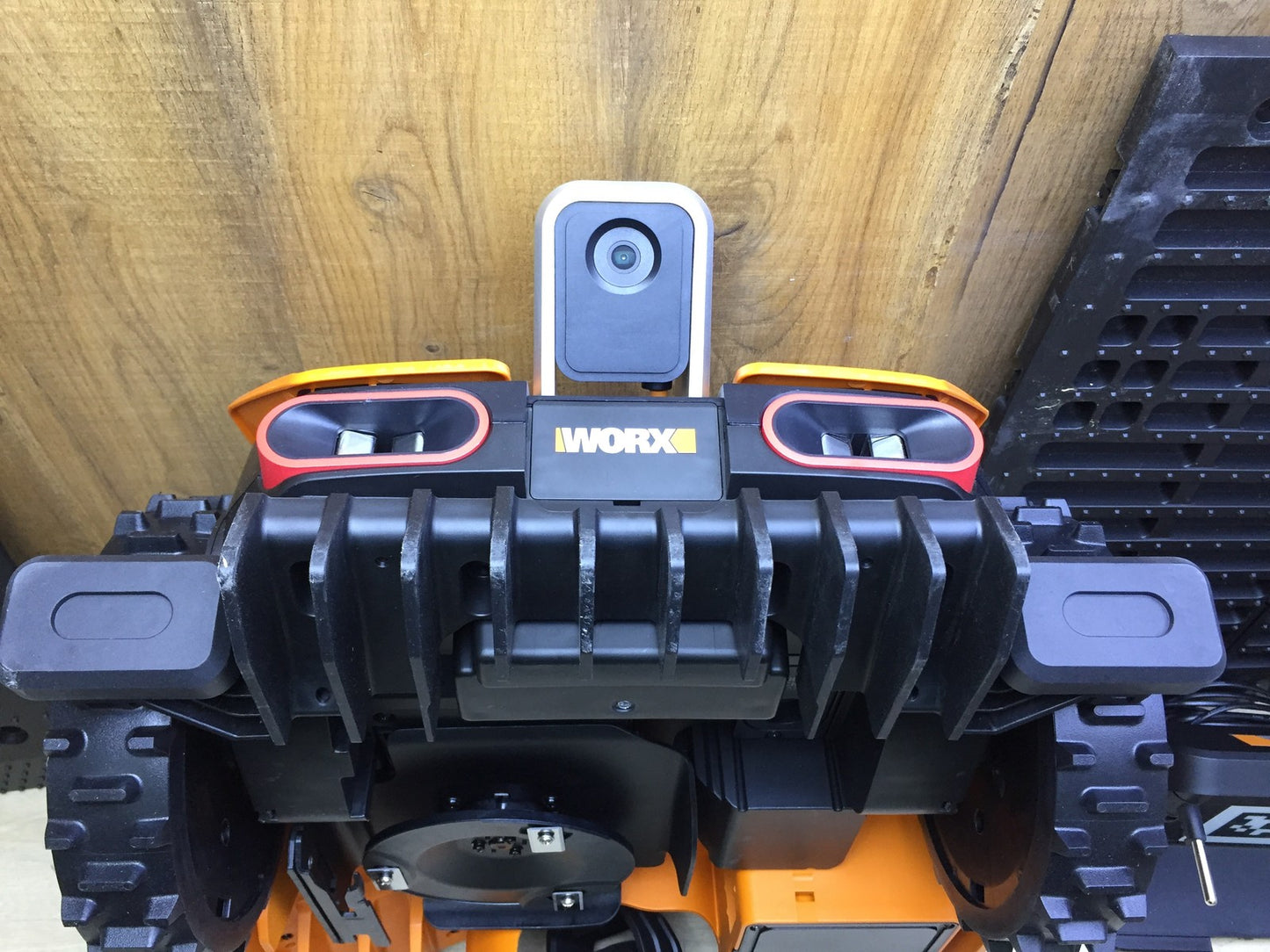 WORX Landroid Vision M600 Mähroboter WR206E für Gärten bis 600m² WLAN Bluetooth