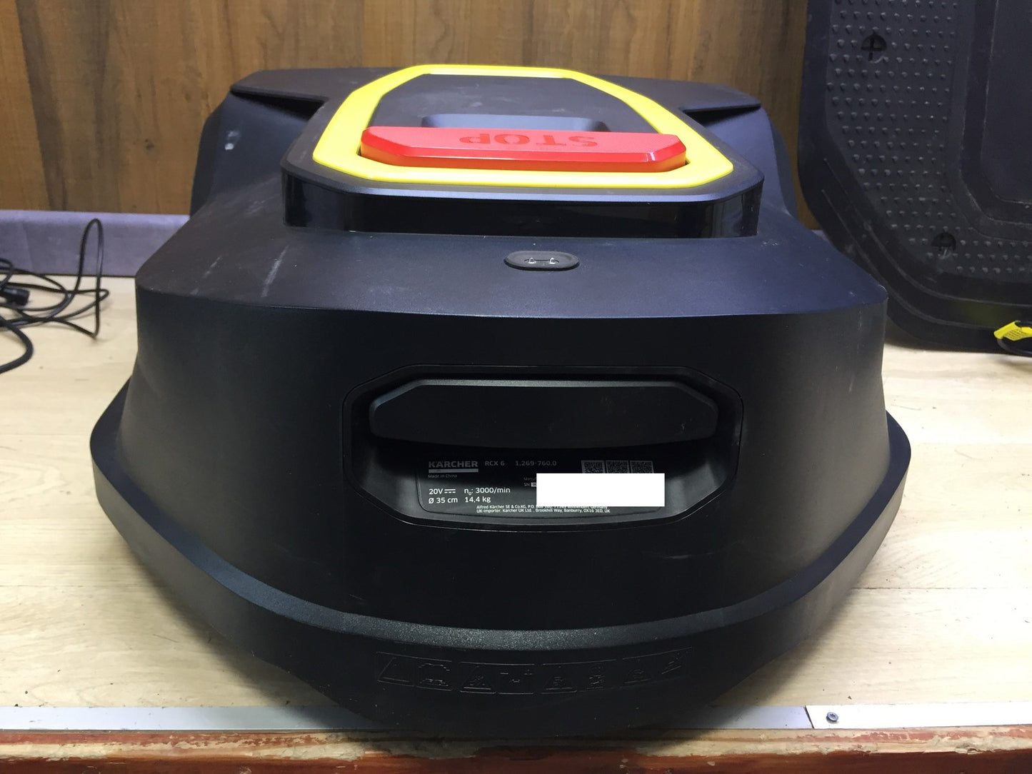 Kärcher RCX 6 robotic lawnmower, performance up to 3,000 m², all-wheel drive, GPS RTK I33408