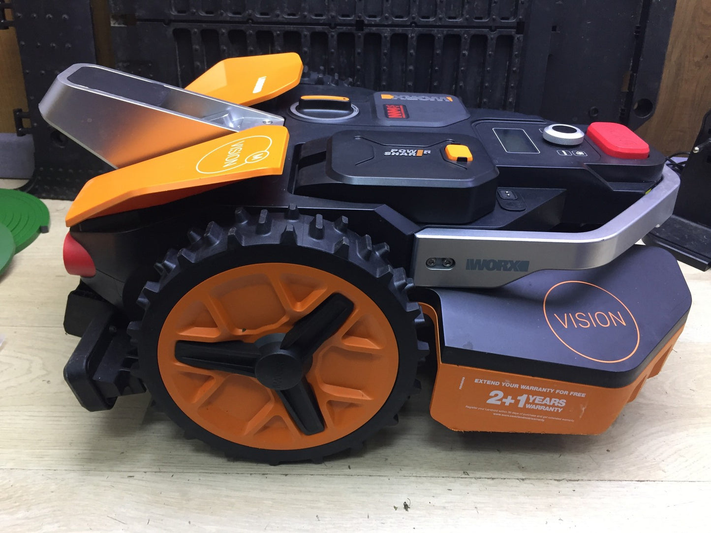 WORX Landroid Vision M600 Mähroboter WR206E.1 für Gärten bis 600m², I33677
