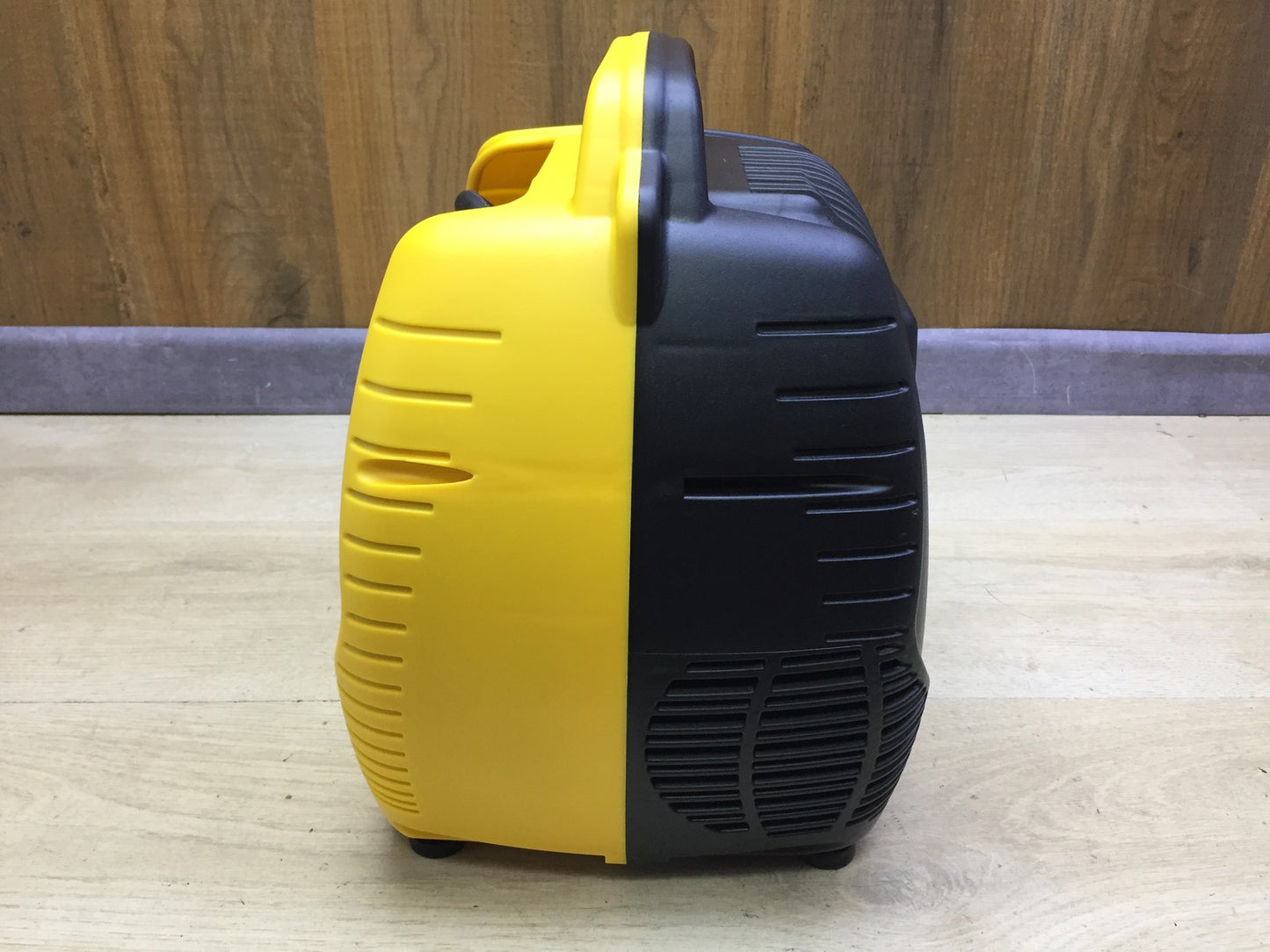 Stanley AirKit Kompressor 1100W 230V inkl. Reifenfüller und Pistole, I33740