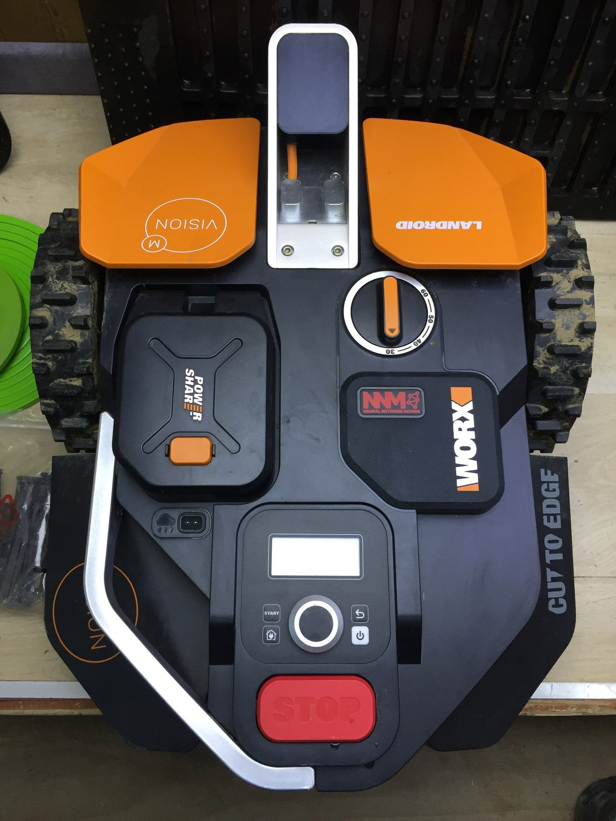 WORX Landroid Vision M600 Mähroboter WR206E, für Gärten bis 600qm, I33583