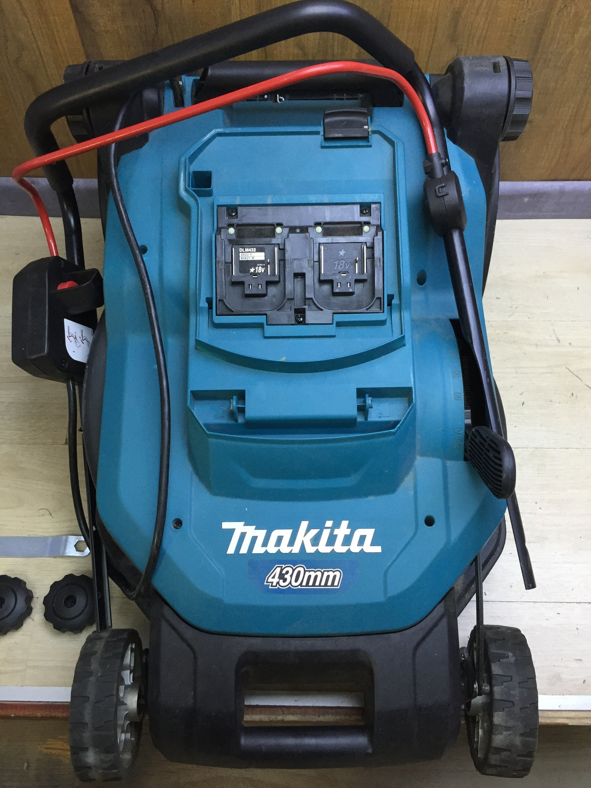 Makita DLM432Z cordless lawn mower solo, I32875