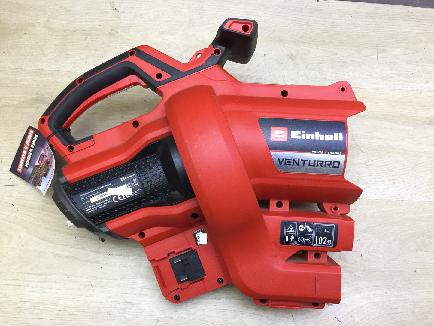 Einhell Cordless Leaf Vacuum VENTURRO 36/240 Solo, 36 V, up to 740 m³/h, I33070