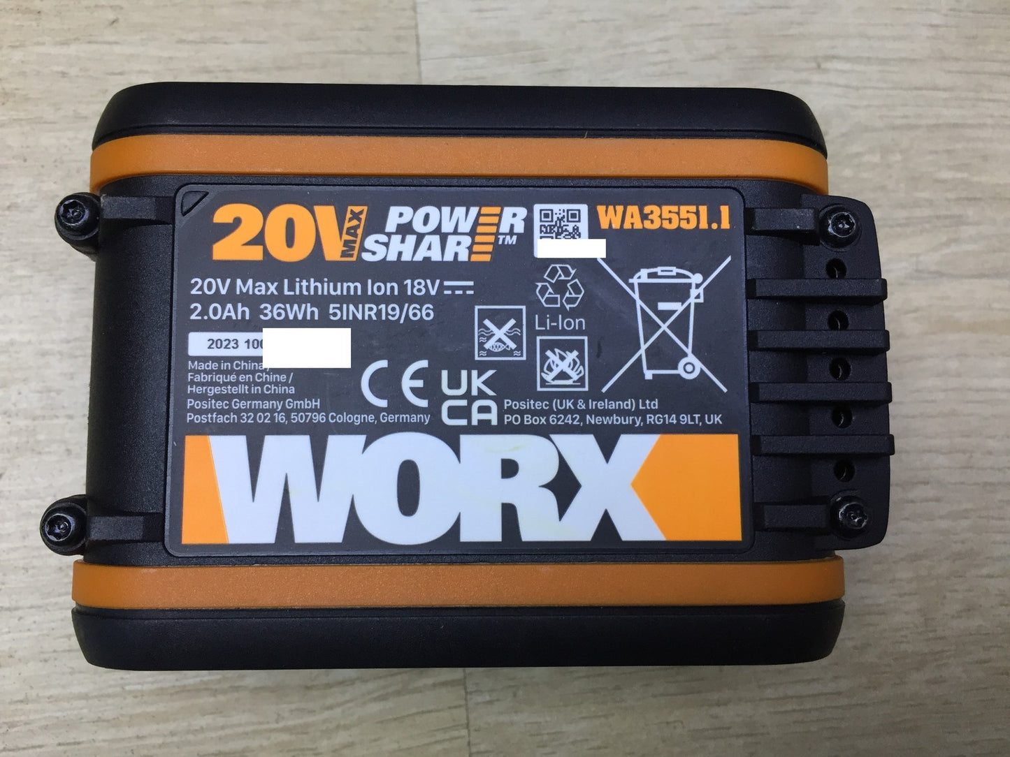 WORX Landroid M500 PLUS WR165E Robotic Lawnmower for up to 500 sqm with Wi-Fi, Bluetooth, I33549