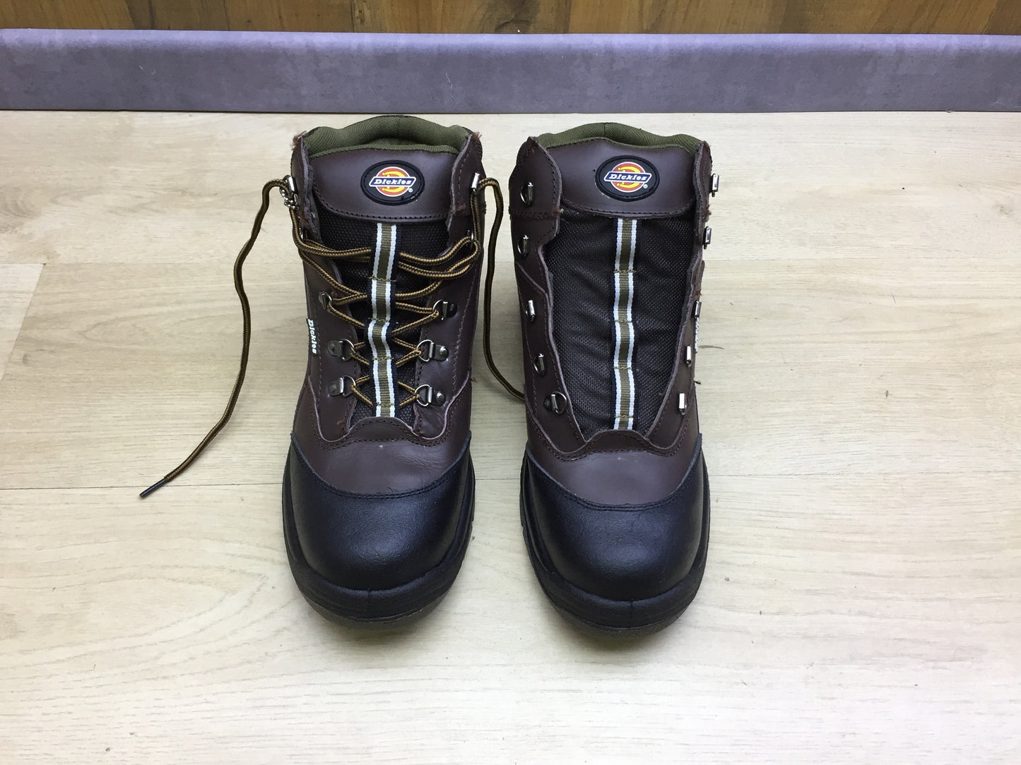 Dickies Berwick safety hiking boots S1-P brown size 44, I25324